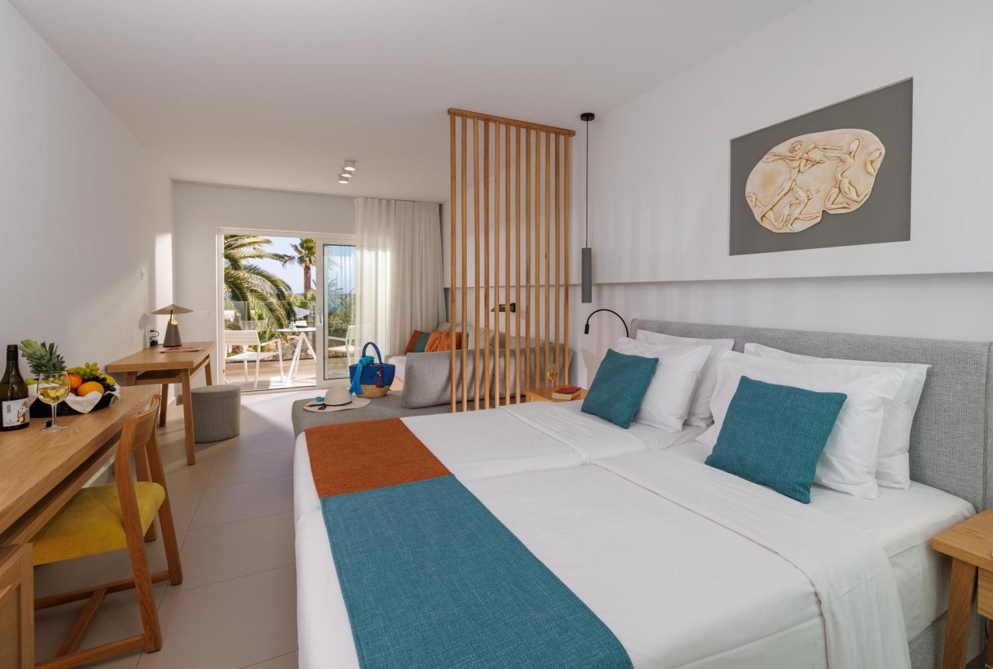 Anissa Beach Hotel ヘルソニソス エクステリア 写真
