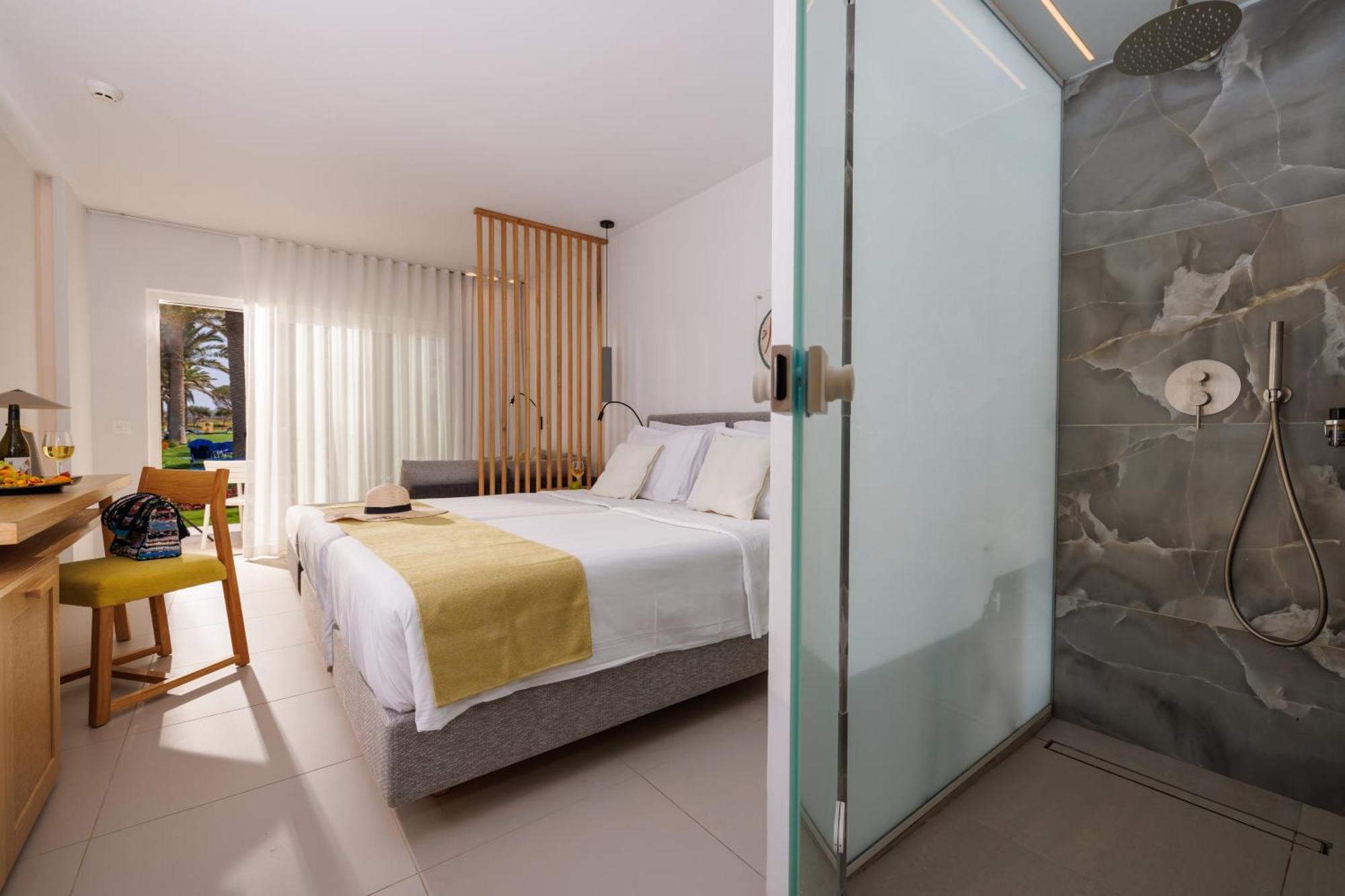 Anissa Beach Hotel ヘルソニソス エクステリア 写真