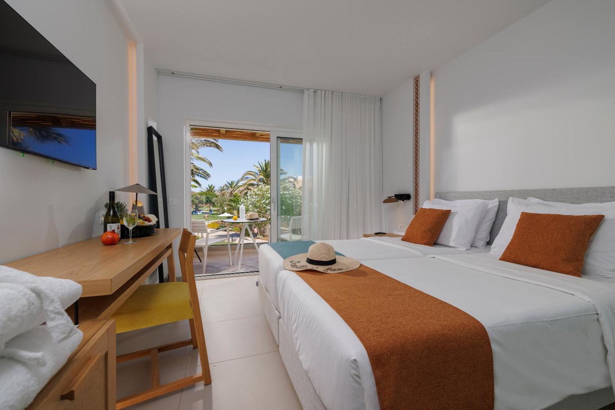 Anissa Beach Hotel ヘルソニソス エクステリア 写真