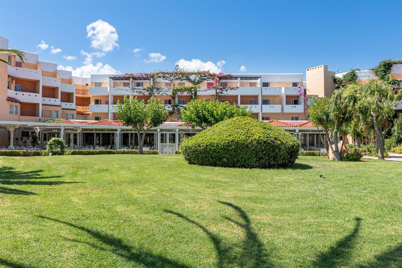 Anissa Beach Hotel ヘルソニソス エクステリア 写真