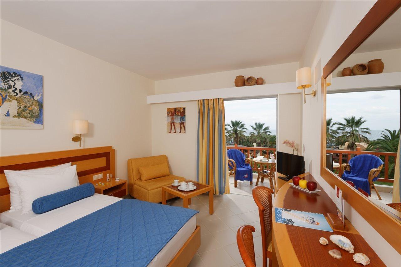 Anissa Beach Hotel ヘルソニソス エクステリア 写真